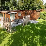 Bungalowpark Het Verscholen Dorp Vakantiepark 2*