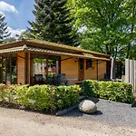 Bungalowpark Het Verscholen Dorp 2*
