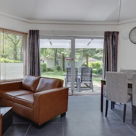 Bungalowpark Het Verscholen Dorp 2* Harderwijk
