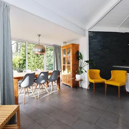 Bungalowpark Het Verscholen Dorp 2*