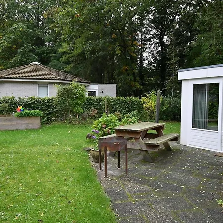 Bungalowpark Het Verscholen Dorp 2* Harderwijk