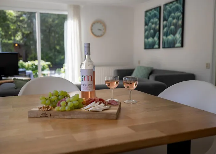 홀리데이파크 Bungalowpark Het Verscholen Dorp 하르데르웨이크