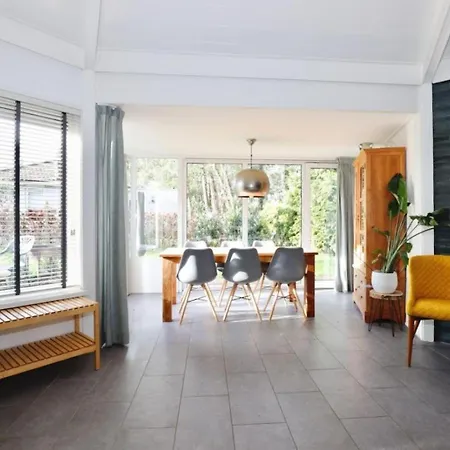 Bungalowpark Het Verscholen Dorp Πάρκο διακοπών