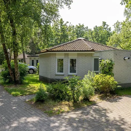 פארק נופש Bungalowpark Het Verscholen Dorp 2*