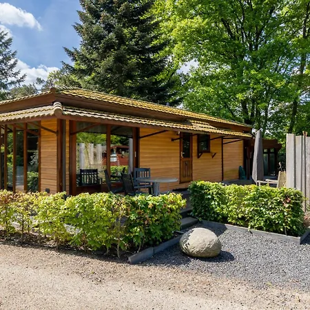 Bungalowpark Het Verscholen Dorp 2*