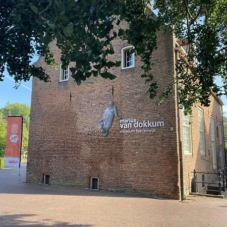 Bungalowpark Het Verscholen Dorp 2* Harderwijk