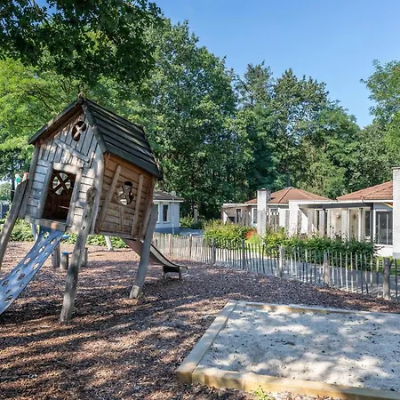 Bungalowpark Het Verscholen Dorp 2* Harderwijk