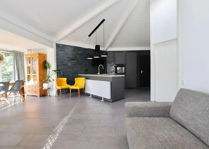 Bungalowpark Het Verscholen Dorp פארק נופש הארדרוייק