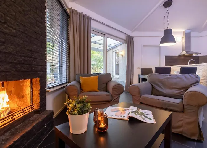 פארק נופש Bungalowpark Het Verscholen Dorp הארדרוייק