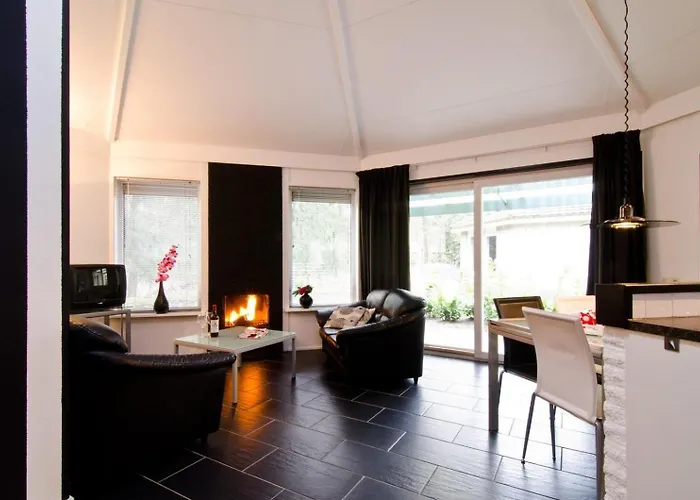 Bungalowpark Het Verscholen Dorp הארדרוייק